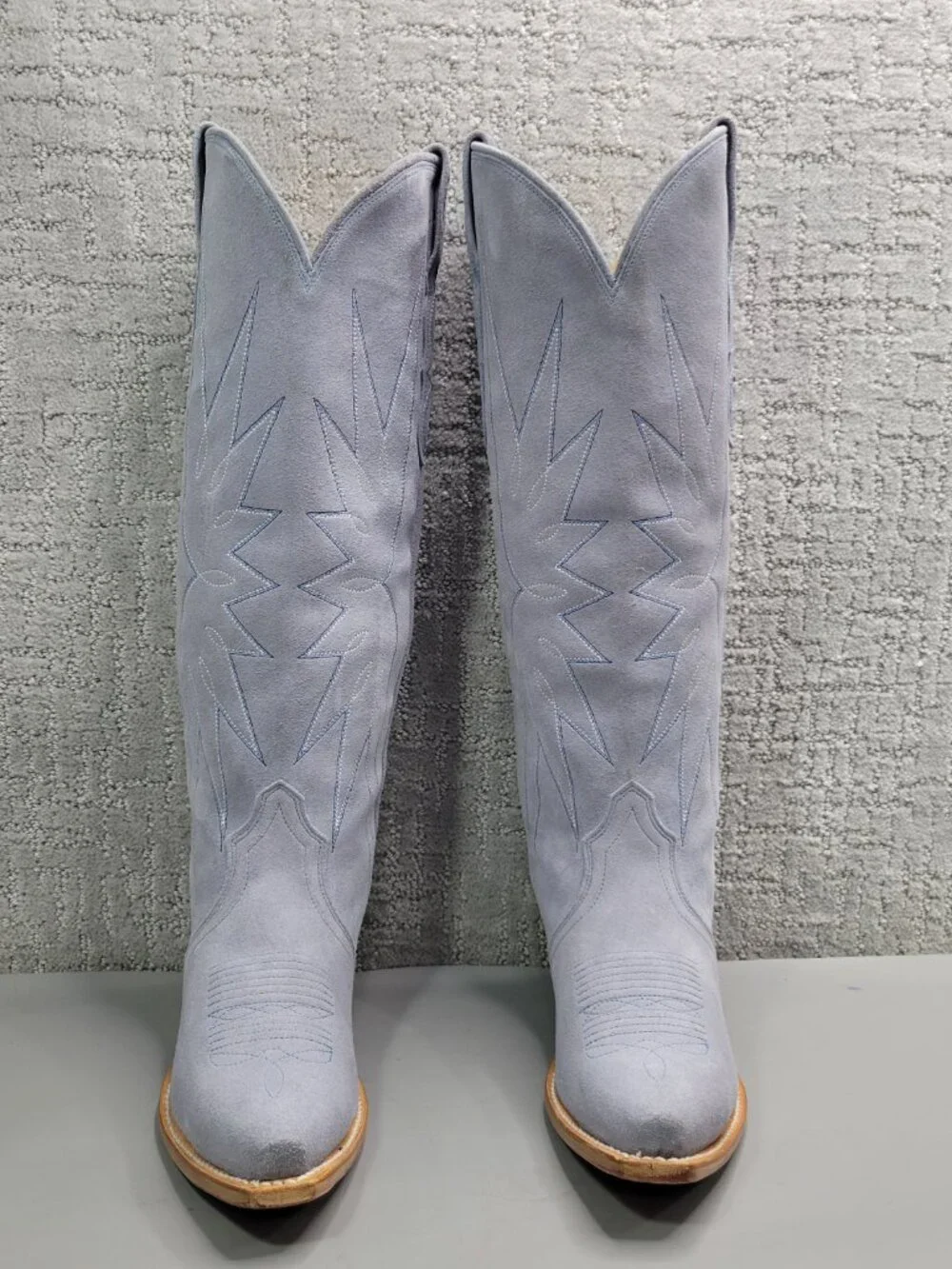 Tecovas The Loretta Women's Size US 7B Chambray Suede Cowgirl Boots.